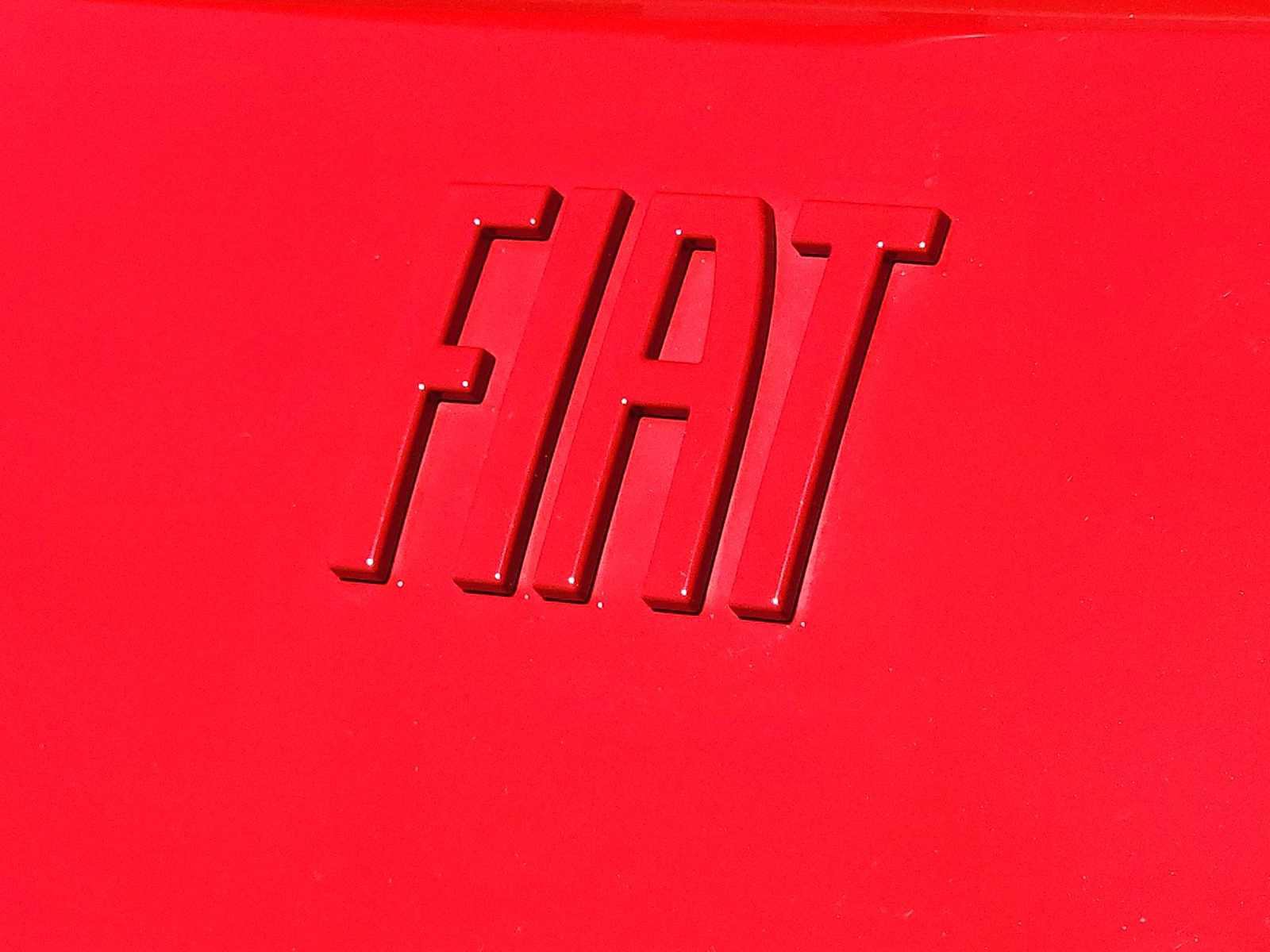Used 2024 FIAT 500 e (RED) FWD image 11