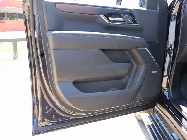 New 2026 GMC Yukon Elevation w/ Elevation Premium Package AWD/4WD image 44