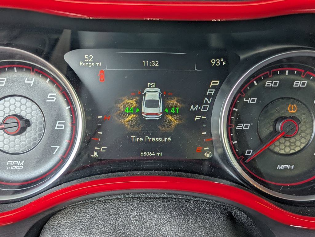 Used 2017 Dodge Charger SE RWD image 19