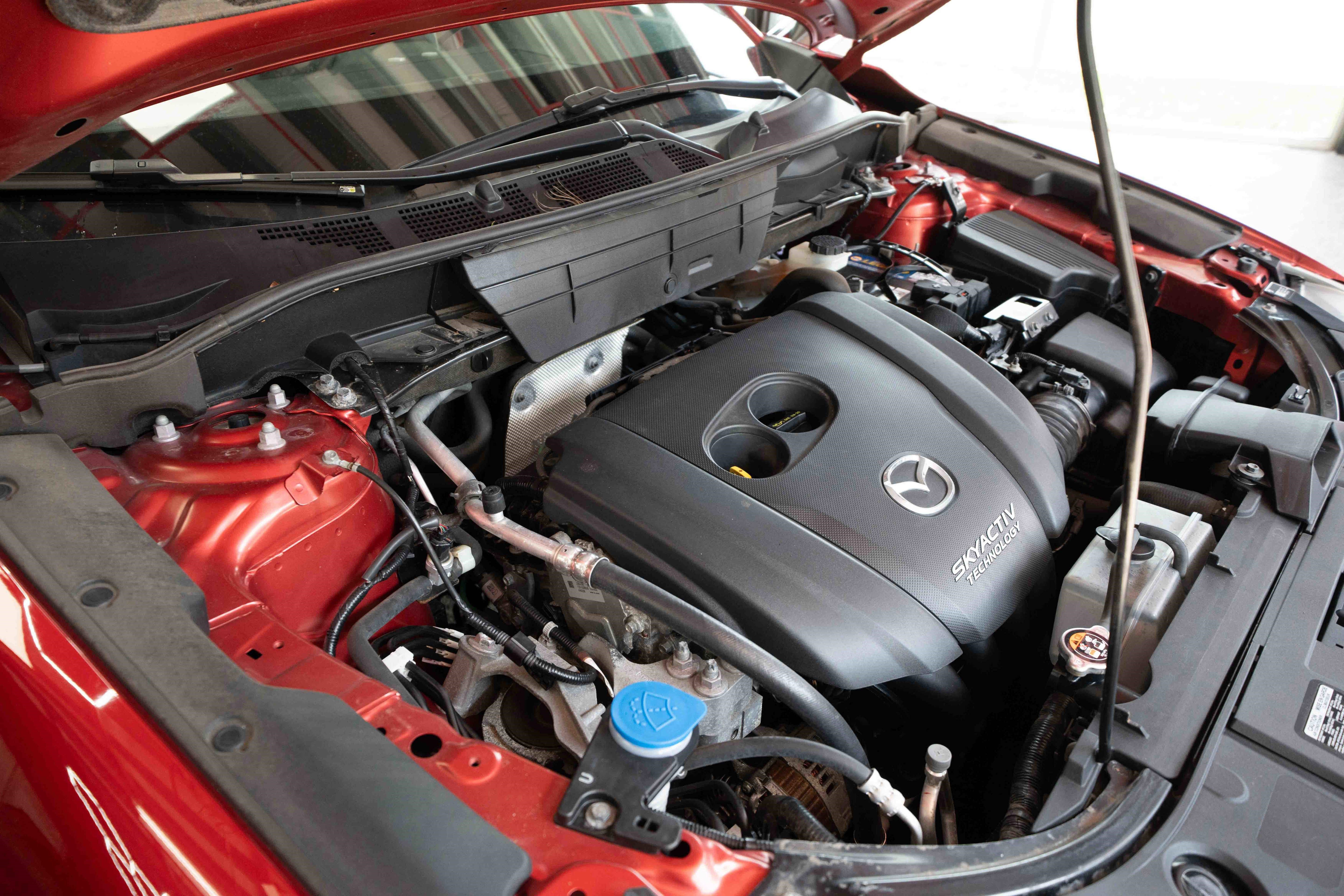 Used 2018 MAZDA CX-5 Touring image 32