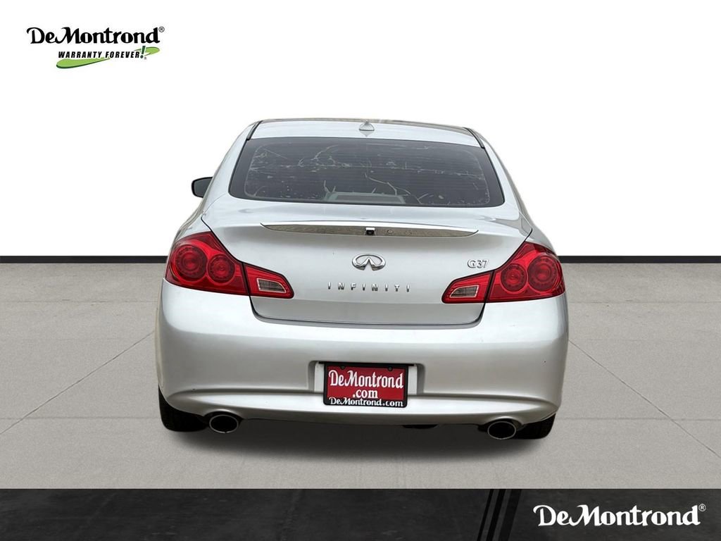 Used 2011 INFINITI G37 Journey RWD image 6