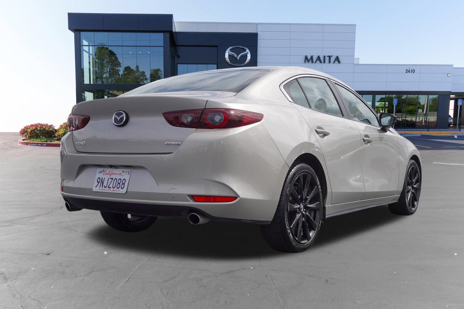 Used 2024 MAZDA MAZDA3 s FWD image 4