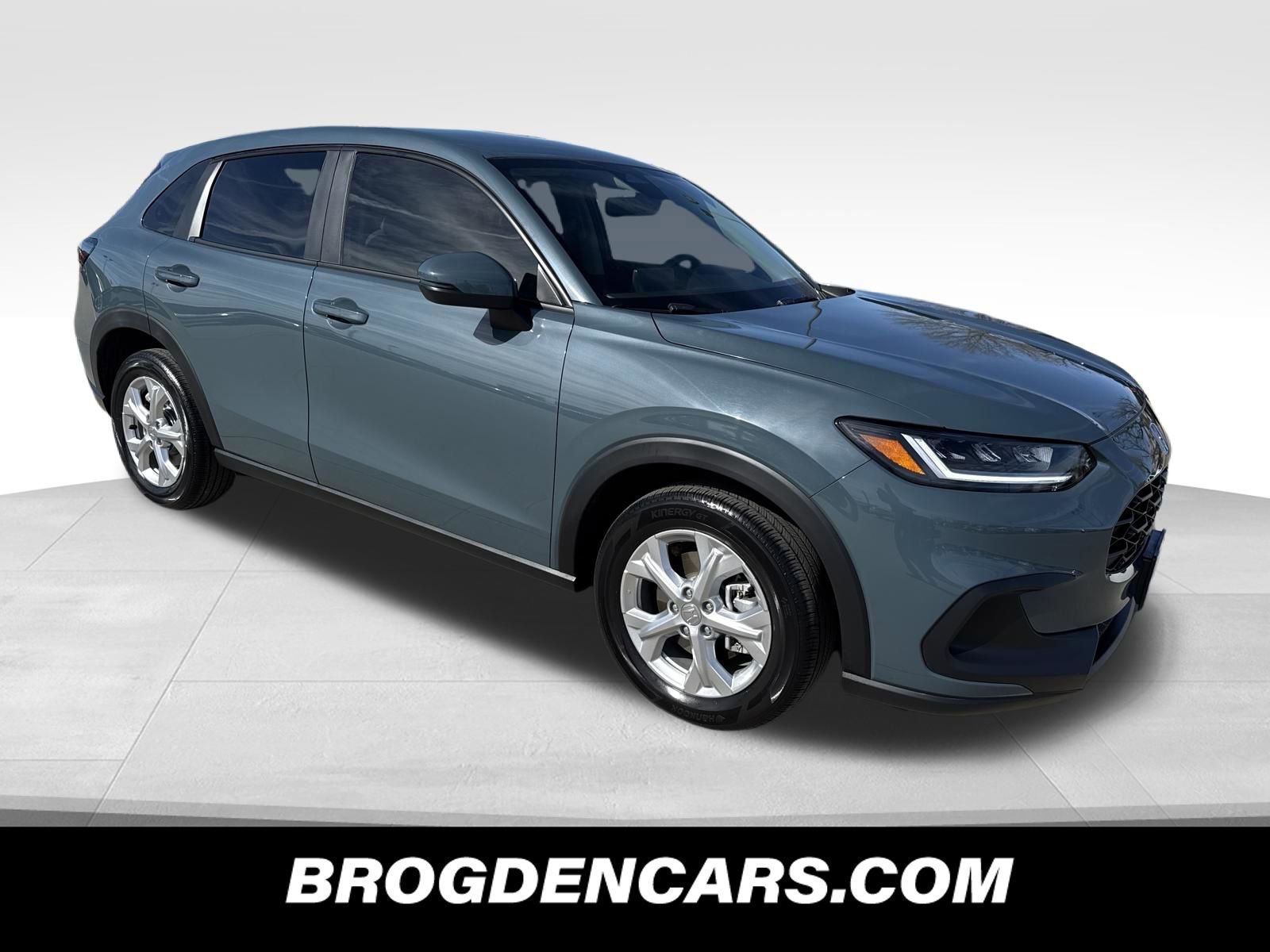 Used 2023 Honda HR-V LX image 1