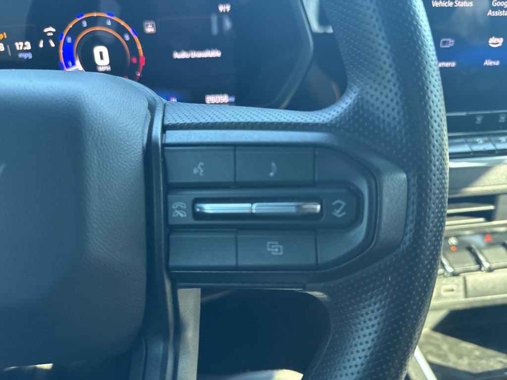 Used 2024 Chevrolet Colorado Trail Boss w/ Technology Package image 15