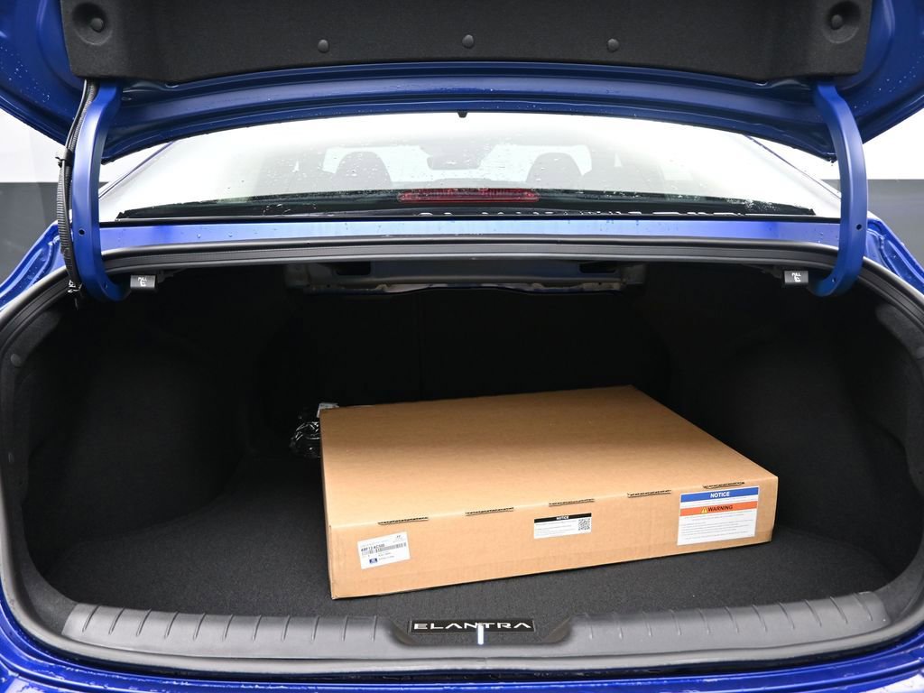 New 2026 Hyundai Elantra SEL Sport Premium FWD image 30