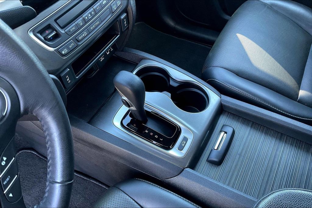Certified 2019 Honda Ridgeline RTL-T image 19