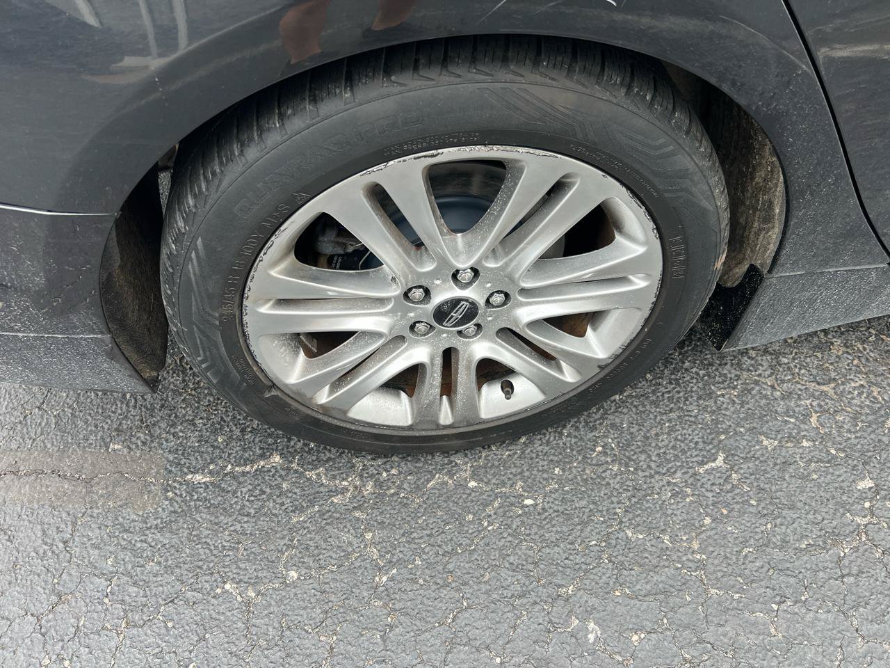 Used 2013 Lincoln MKZ FWD image 27