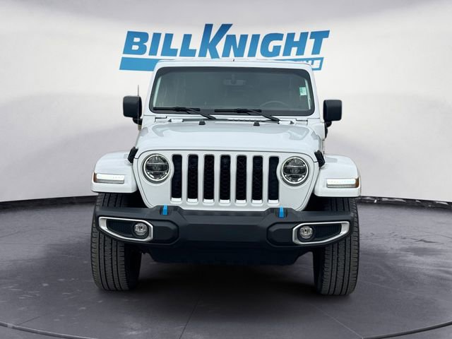 Used 2022 Jeep Wrangler Unlimited Sahara w/ Cold Weather Group image 8