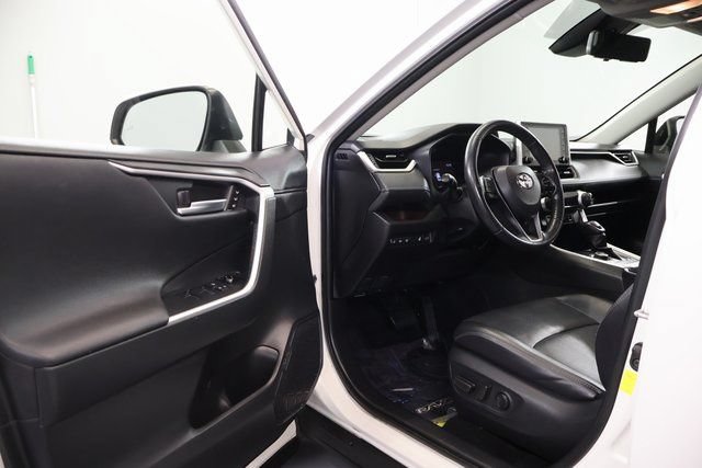 Certified 2019 Toyota RAV4 Limited w/ Cold Weather Package AWD/4WD image 11