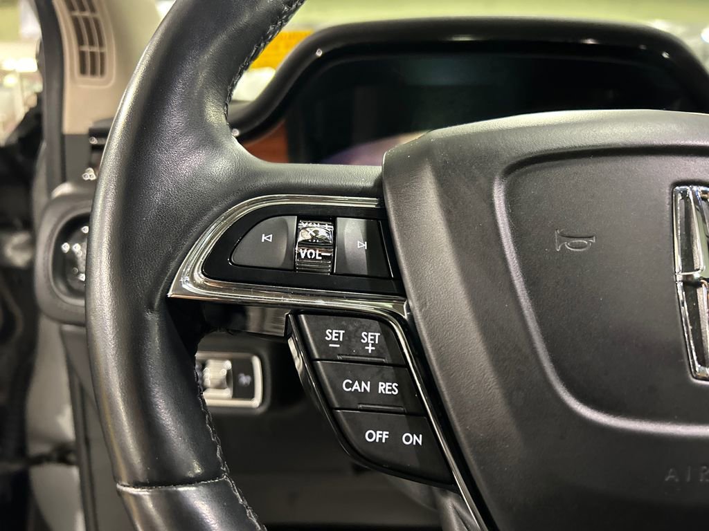 Used 2022 Lincoln Nautilus Reserve AWD/4WD image 13