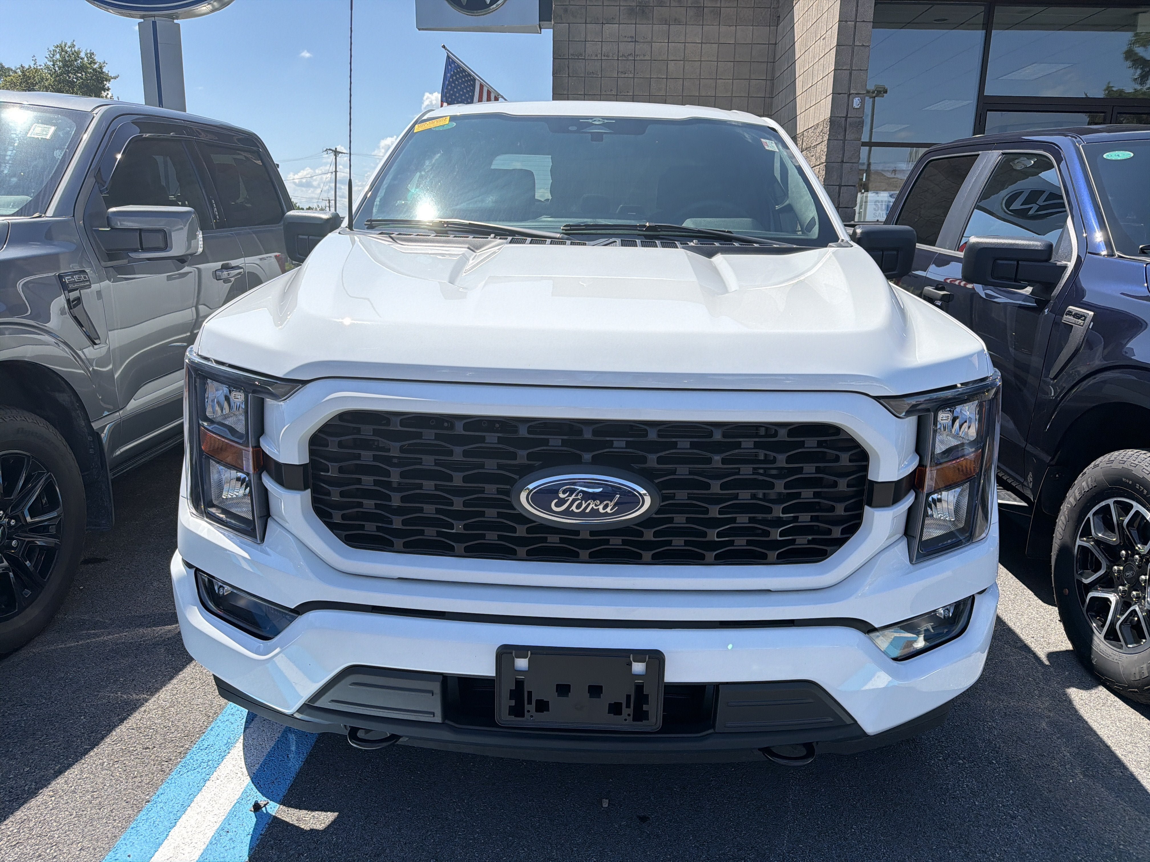 Used 2023 Ford F150 XL w/ STX Appearance Package AWD/4WD image 3