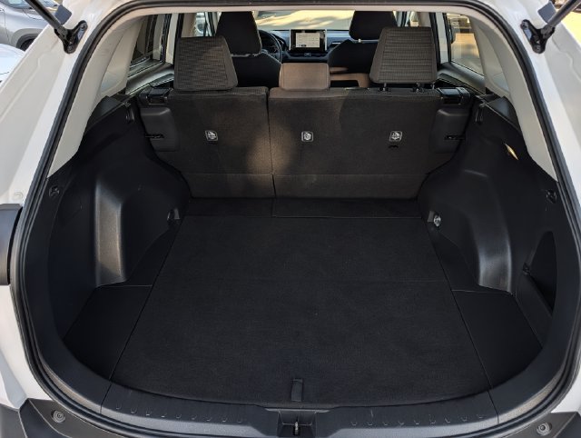 Certified 2025 Toyota RAV4 LE AWD/4WD image 27
