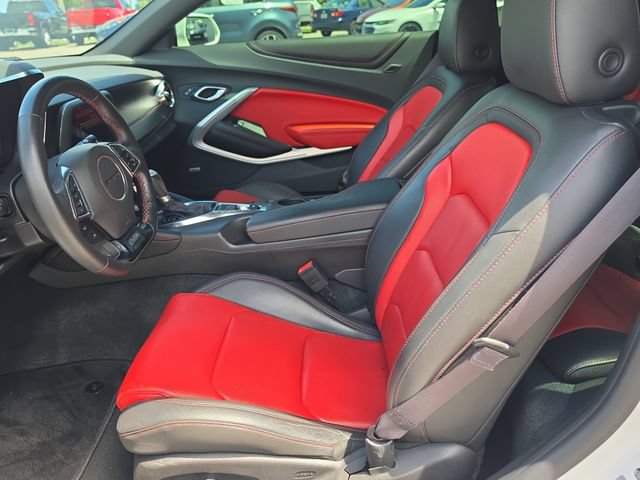 Used 2017 Chevrolet Camaro LT RWD image 14