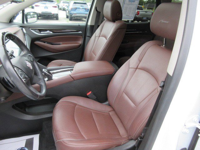 Used 2021 Buick Enclave Avenir w/ Avenir Technology Package image 16