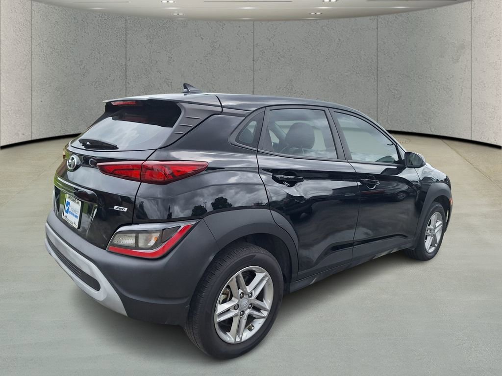 Used 2023 Hyundai Kona SE w/ Cargo Package image 5