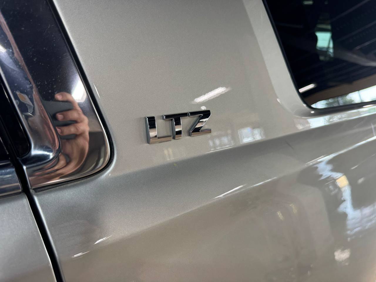Used 2015 Chevrolet Tahoe LTZ AWD/4WD image 41