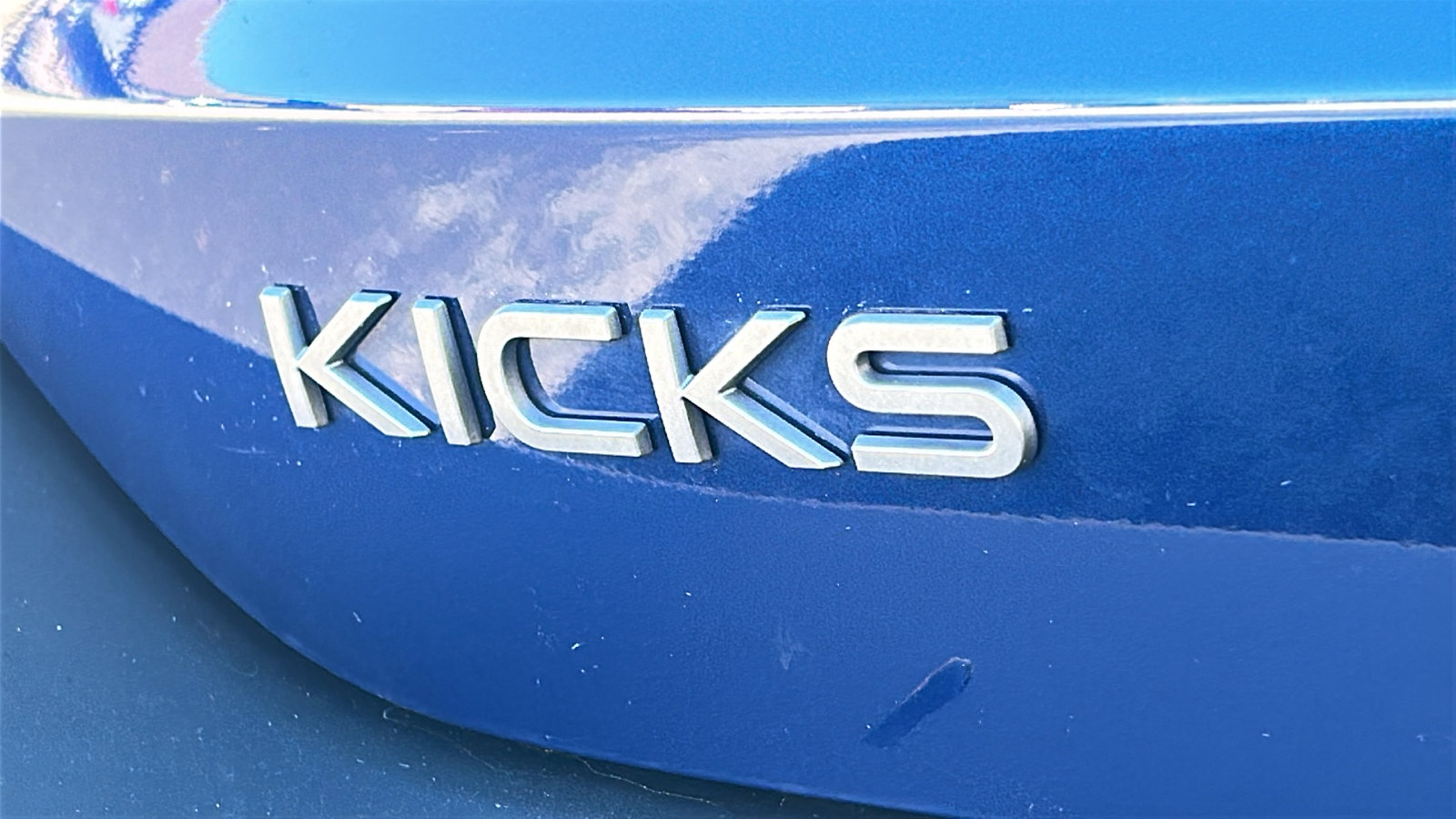 Certified 2025 Nissan Kicks SR image 8