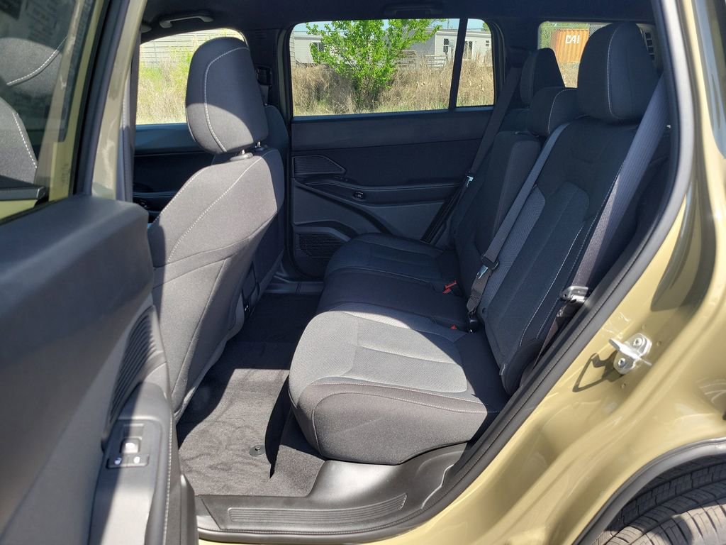 New 2026 Jeep Cherokee Laredo image 30