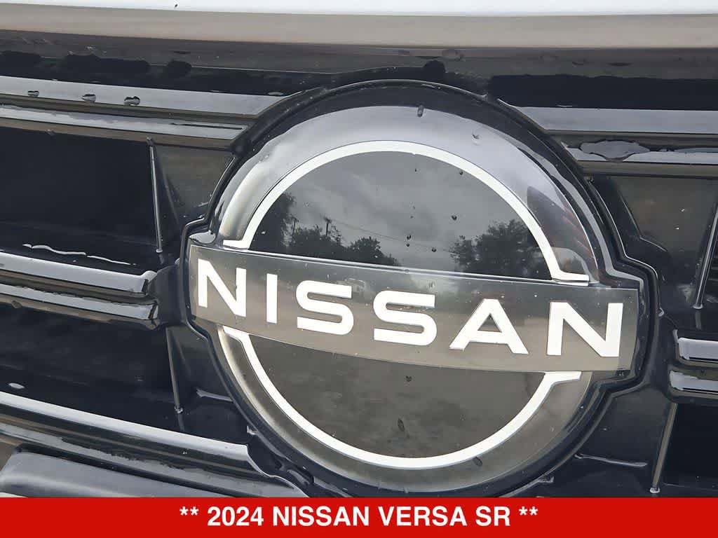 Used 2024 Nissan Versa SR FWD image 12