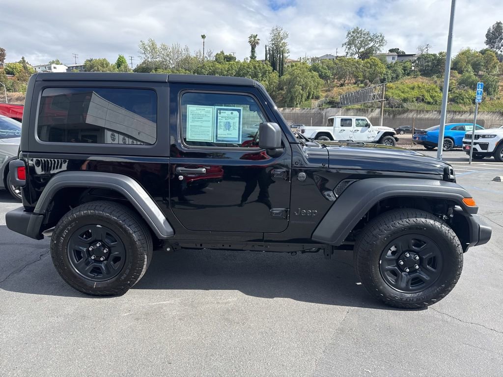 Used 2025 Jeep Wrangler Sport image 9