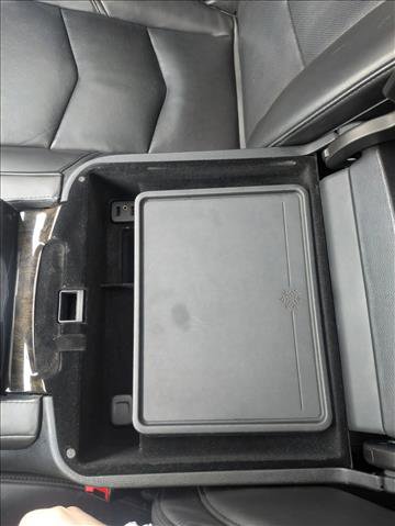 Used 2016 Cadillac Escalade ESV Platinum image 17