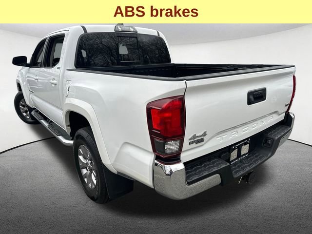 Certified 2018 Toyota Tacoma SR5 image 9