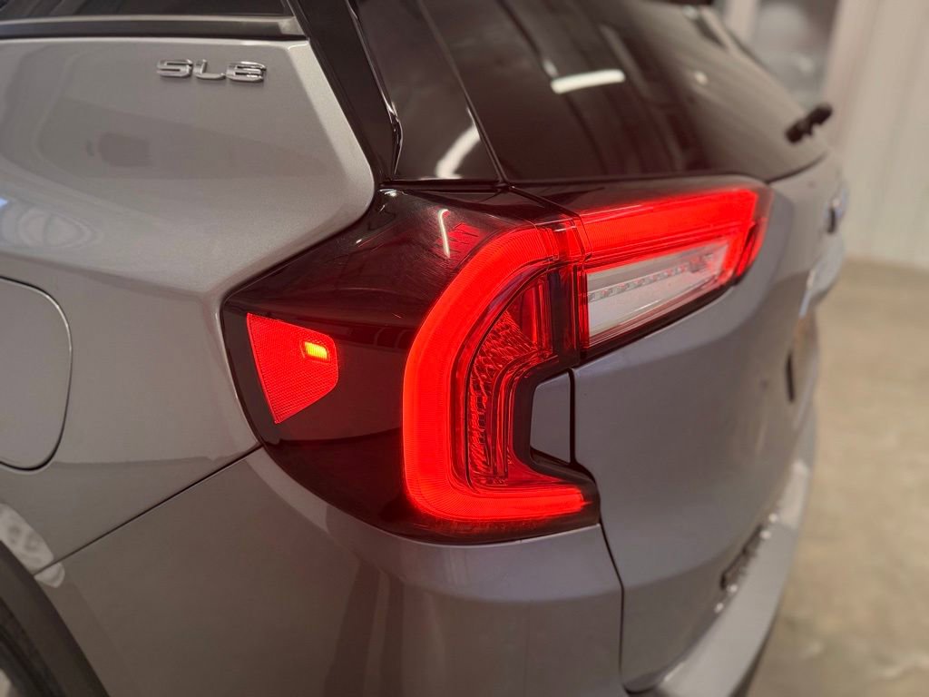 Used 2024 GMC Terrain SLE image 33