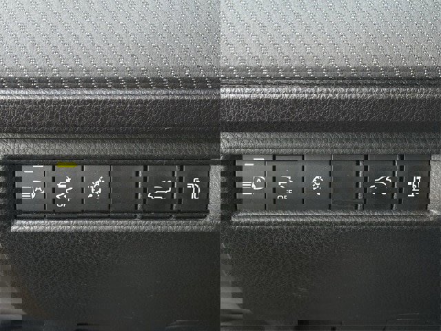 Used 2025 Toyota Camry SE image 24