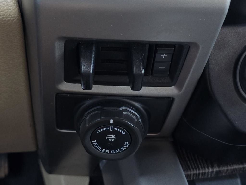Used 2020 Ford F250 Lariat w/ Chrome Package AWD/4WD image 18