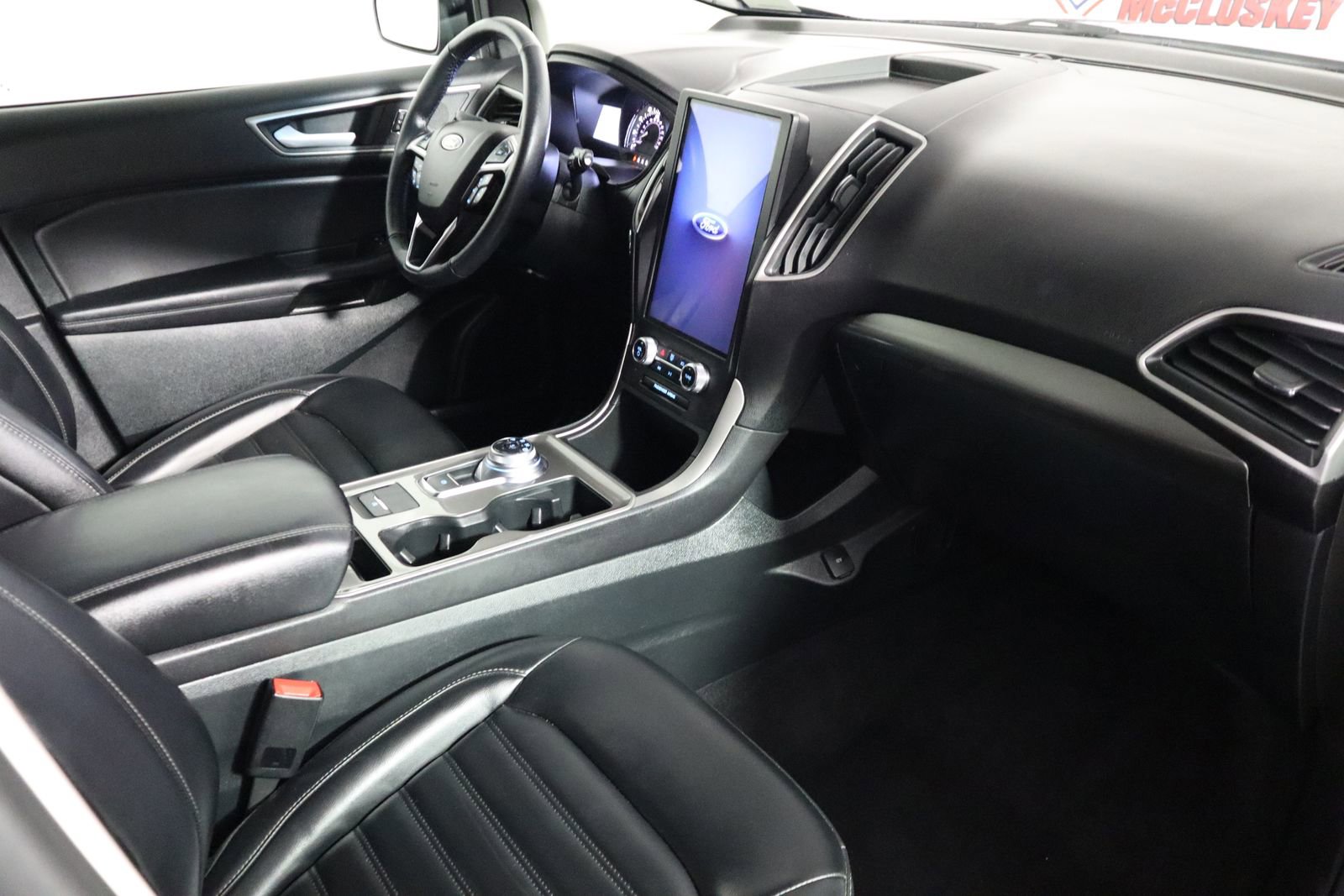 Used 2024 Ford Edge SEL image 45