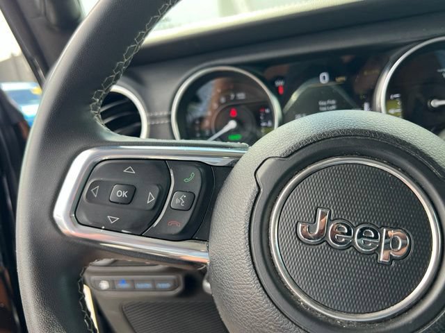 Used 2023 Jeep Wrangler Unlimited Sahara AWD/4WD image 20