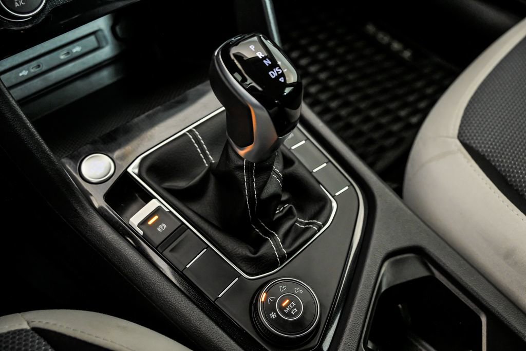 Used 2025 Volkswagen Taos S image 21