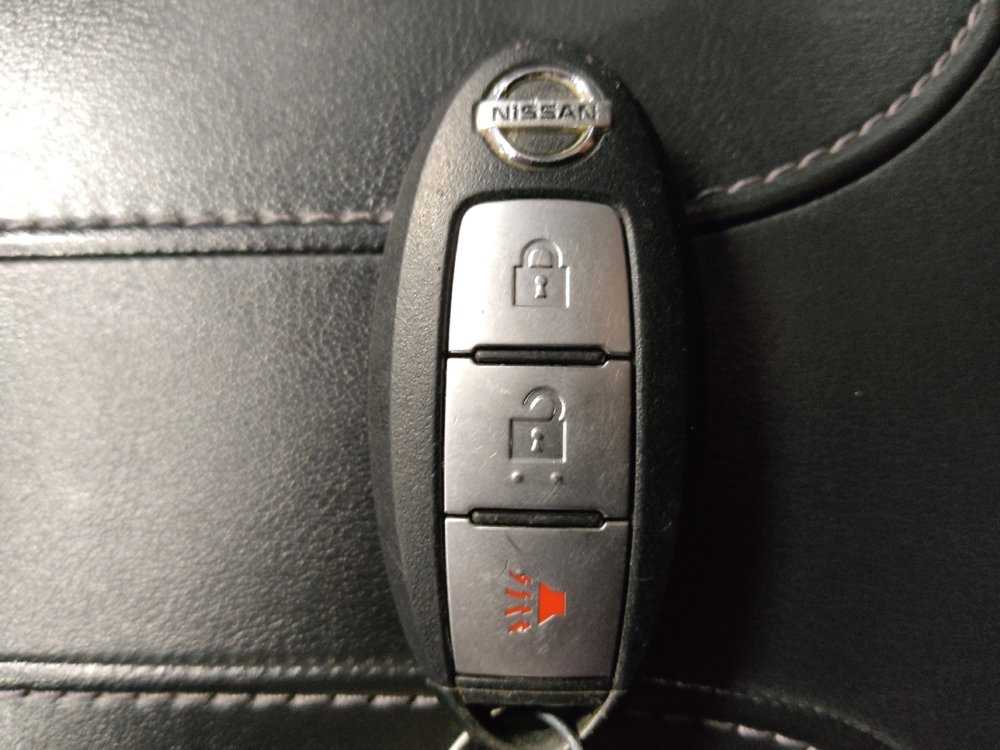 Used 2017 Nissan Rogue Sport SV image 32