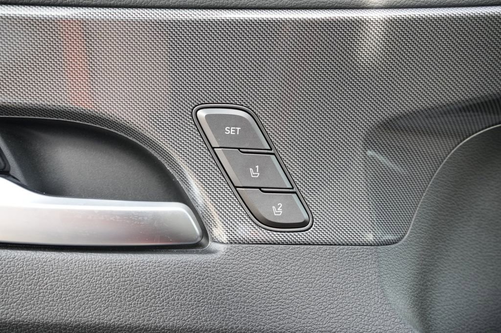 Certified 2021 Hyundai Santa Fe Limited AWD/4WD image 24