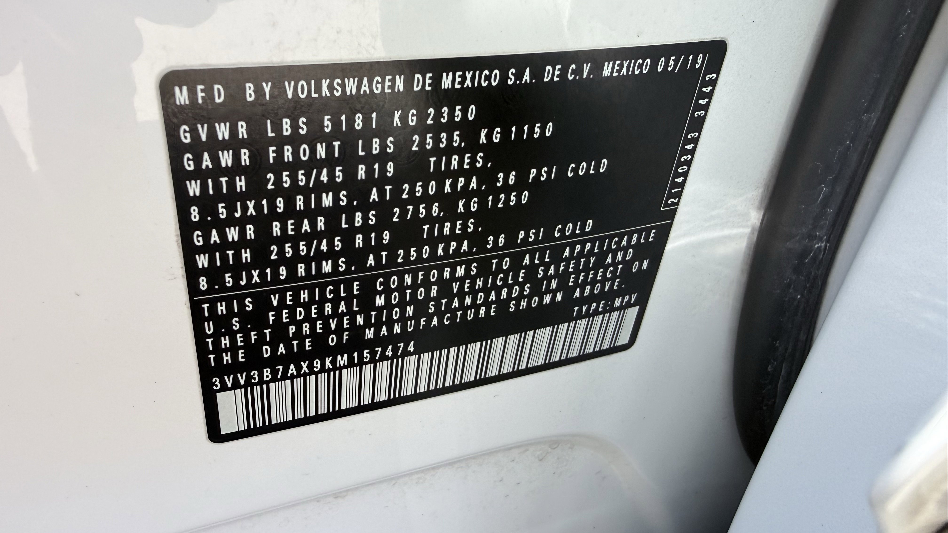 Used 2019 Volkswagen Tiguan SEL R-Line FWD image 30