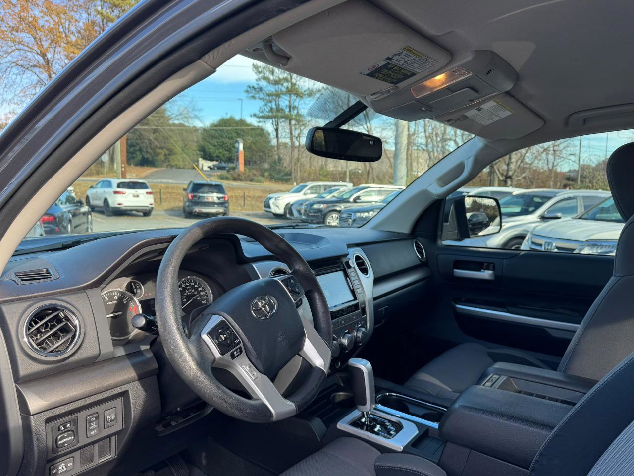 Used 2014 Toyota Tundra SR5 w/ SR5 Upgrade Package RWD image 11