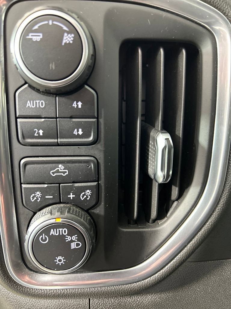 Used 2019 Chevrolet Silverado 1500 LT w/ All-Star Edition image 14