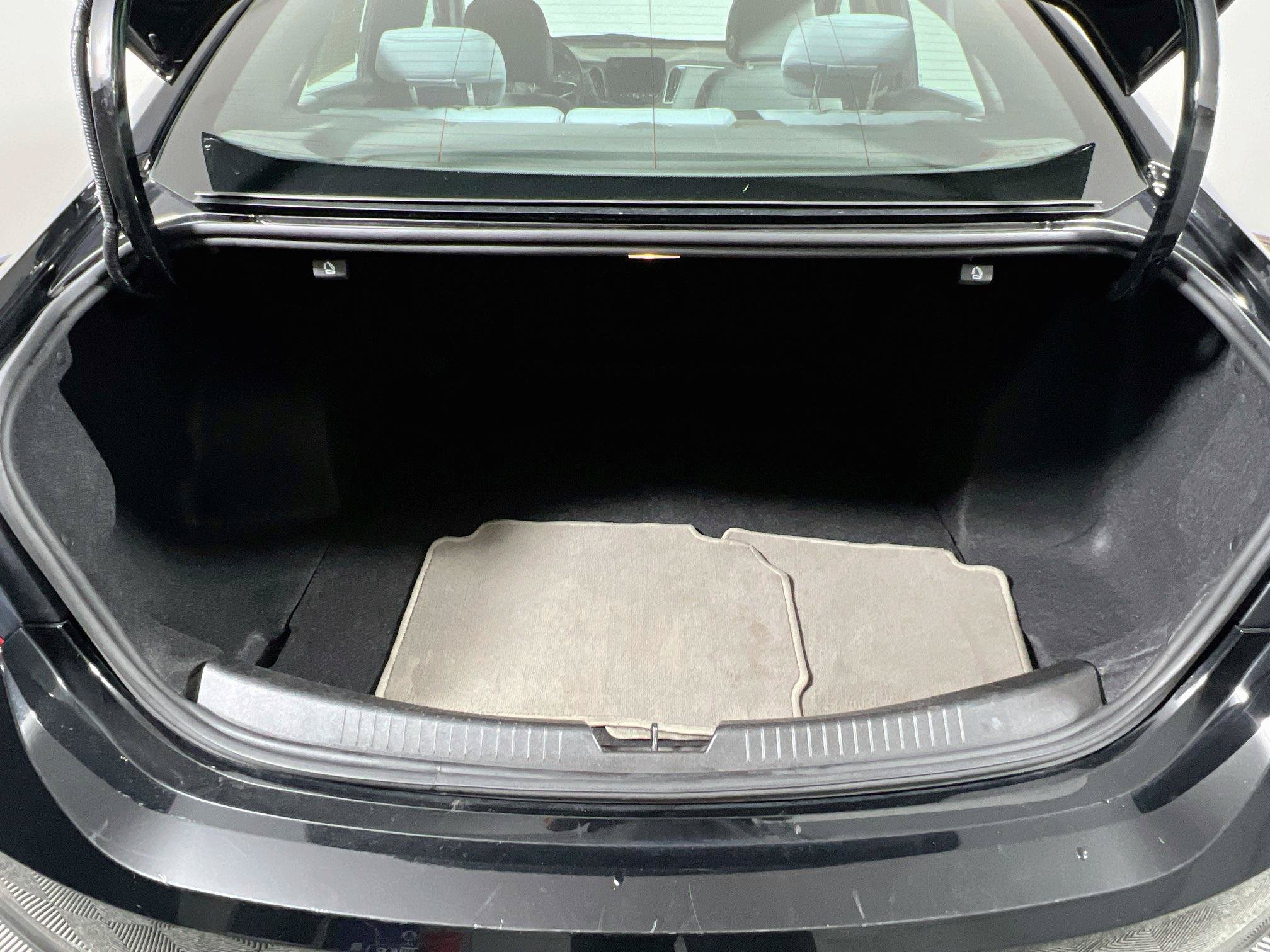 Used 2025 Chevrolet Malibu LT FWD image 34