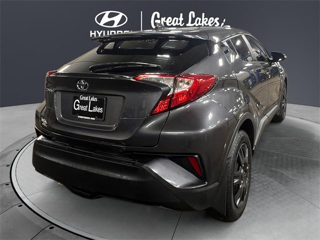 Used 2019 Toyota C-HR LE image 5