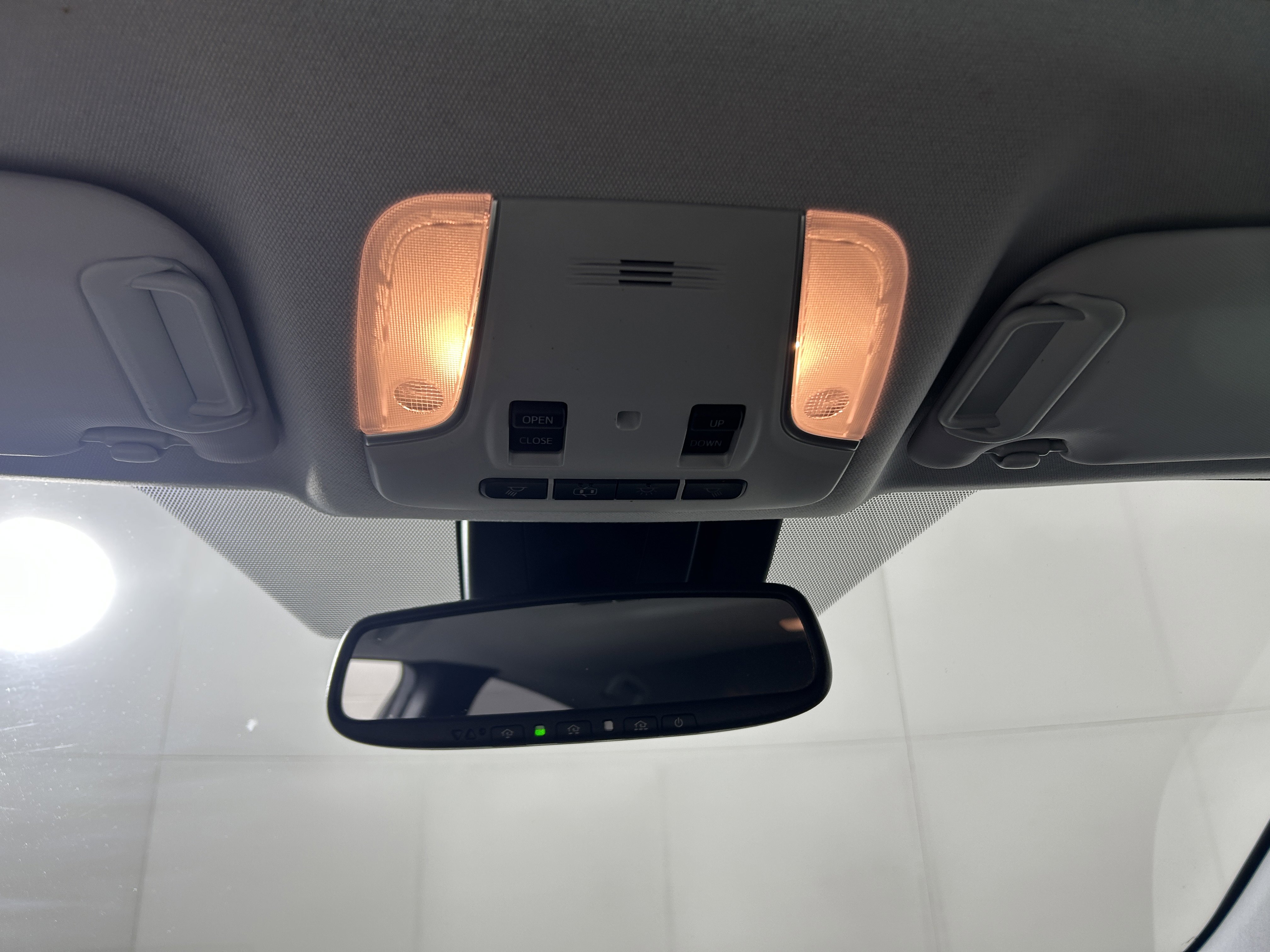 Used 2019 Toyota Prius XLE image 20