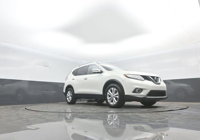 Used 2015 Nissan Rogue SV w/ SV Premium Package image 25