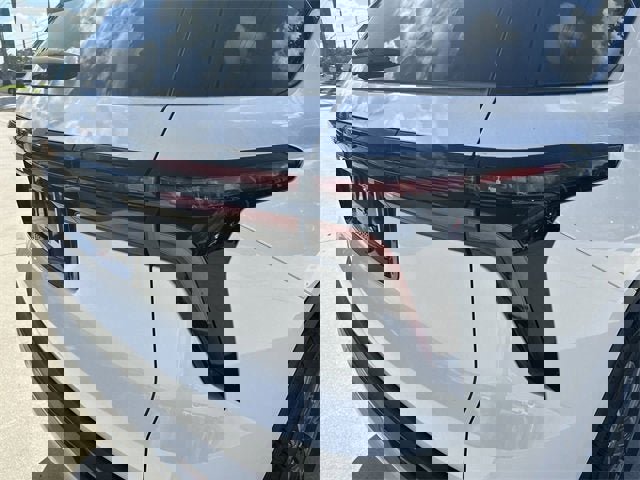 New 2026 Chevrolet Traverse LT image 22