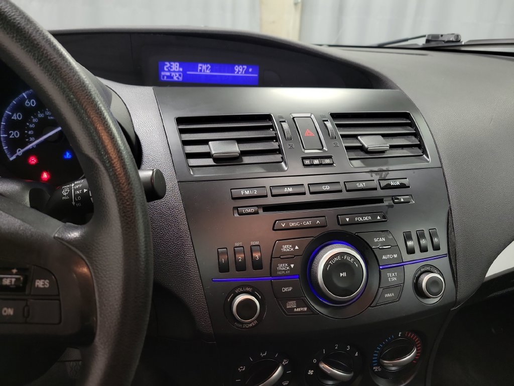 Used 2012 MAZDA MAZDA3 i Touring FWD image 19