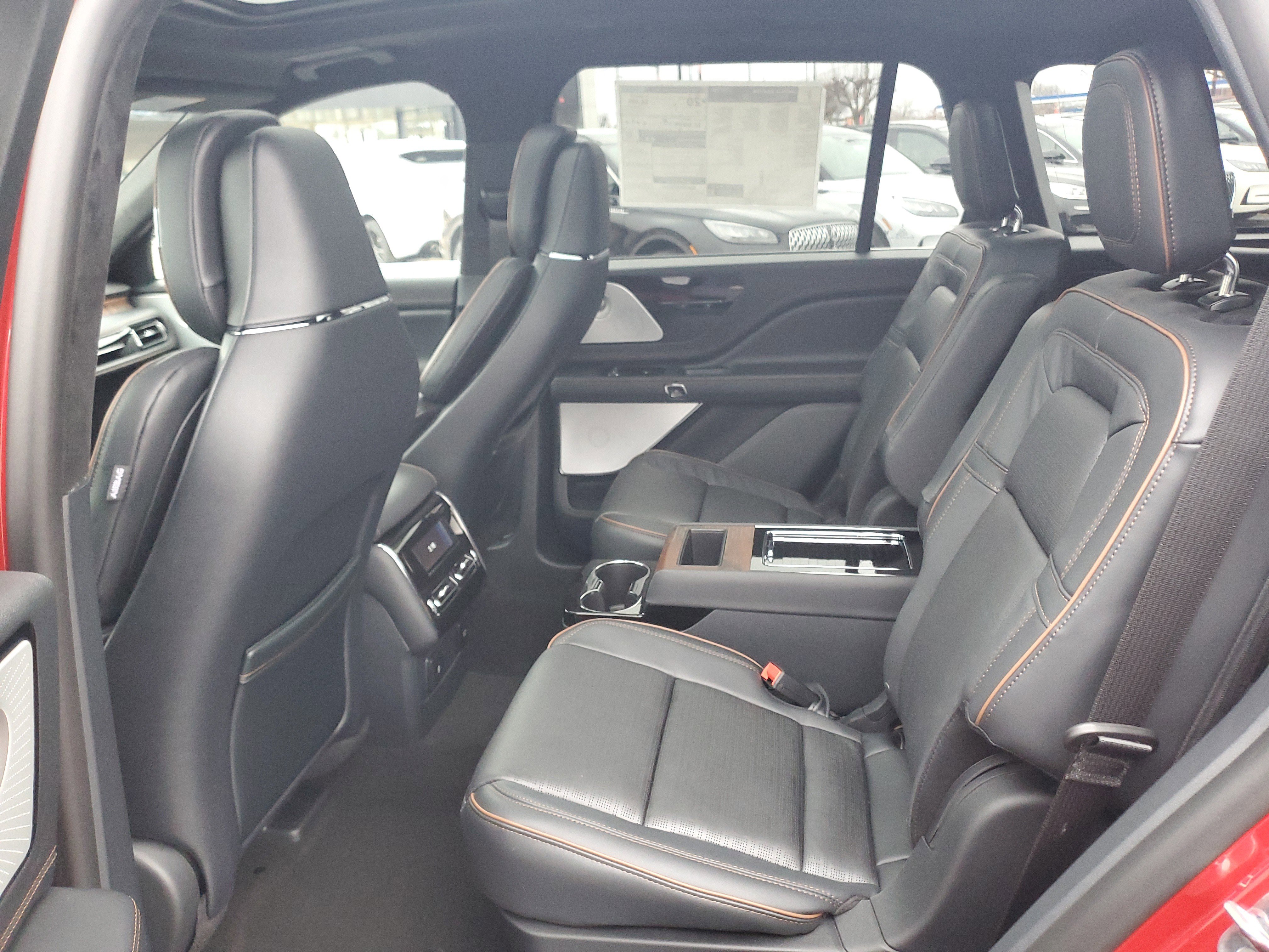 New 2026 Lincoln Aviator Black Label w/ Dynamic Handling Package image 24