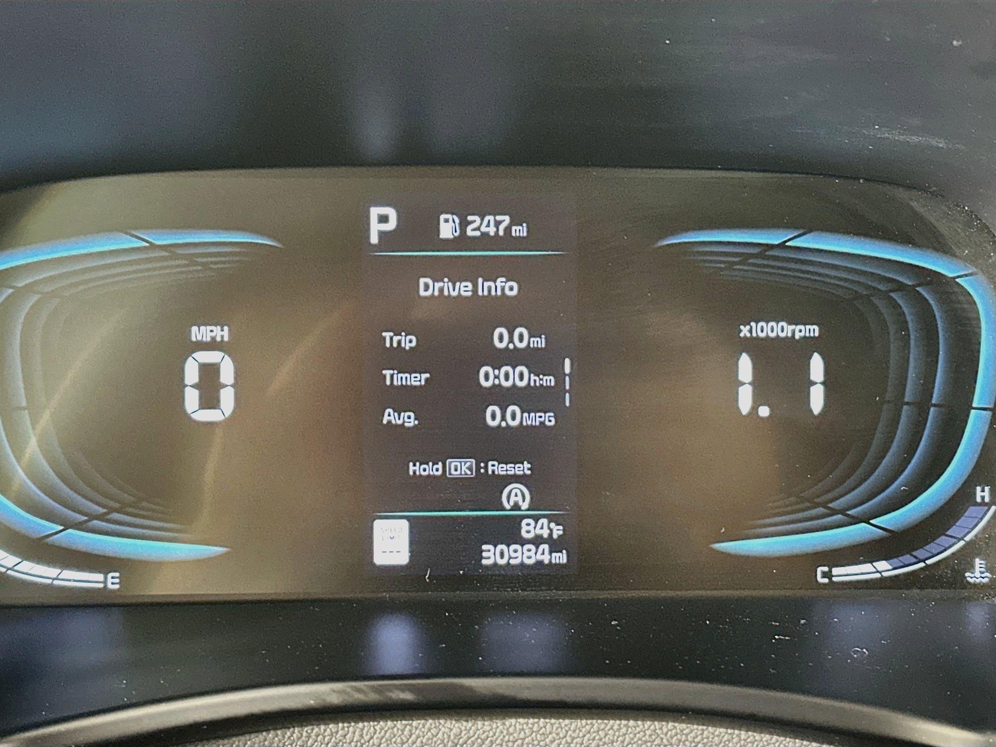 Used 2025 Kia Soul LX w/ LX Technology Package FWD image 19