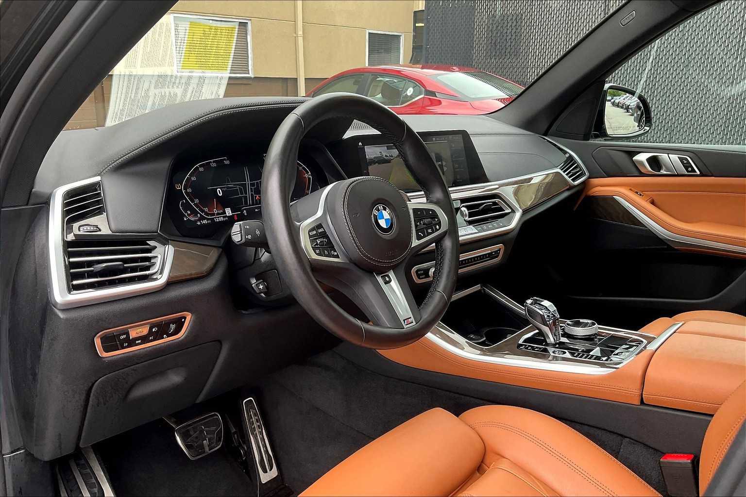 Used 2022 BMW X5 xDrive40i w/ M Sport Package image 8