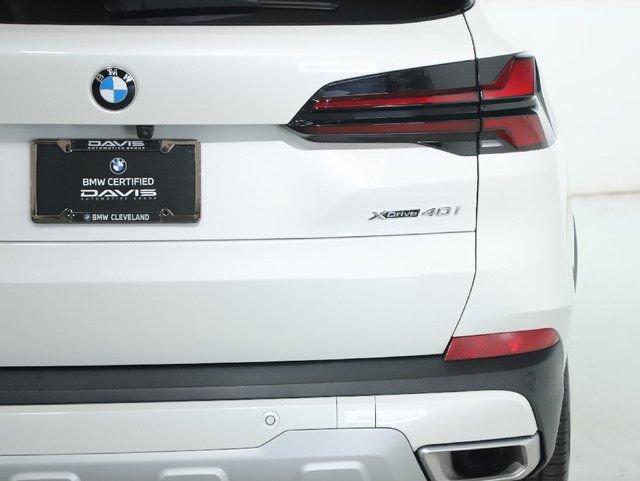 Used 2025 BMW X5 xDrive40i AWD/4WD image 47