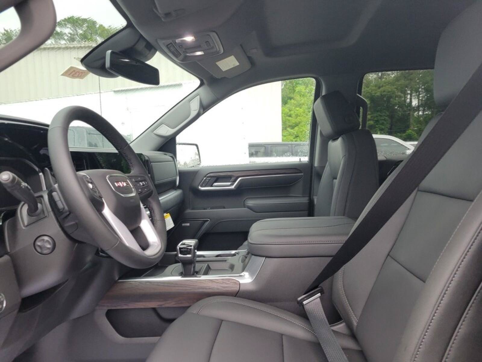 New 2026 GMC Sierra 1500 SLT w/ SLT Premium Plus Package AWD/4WD image 11