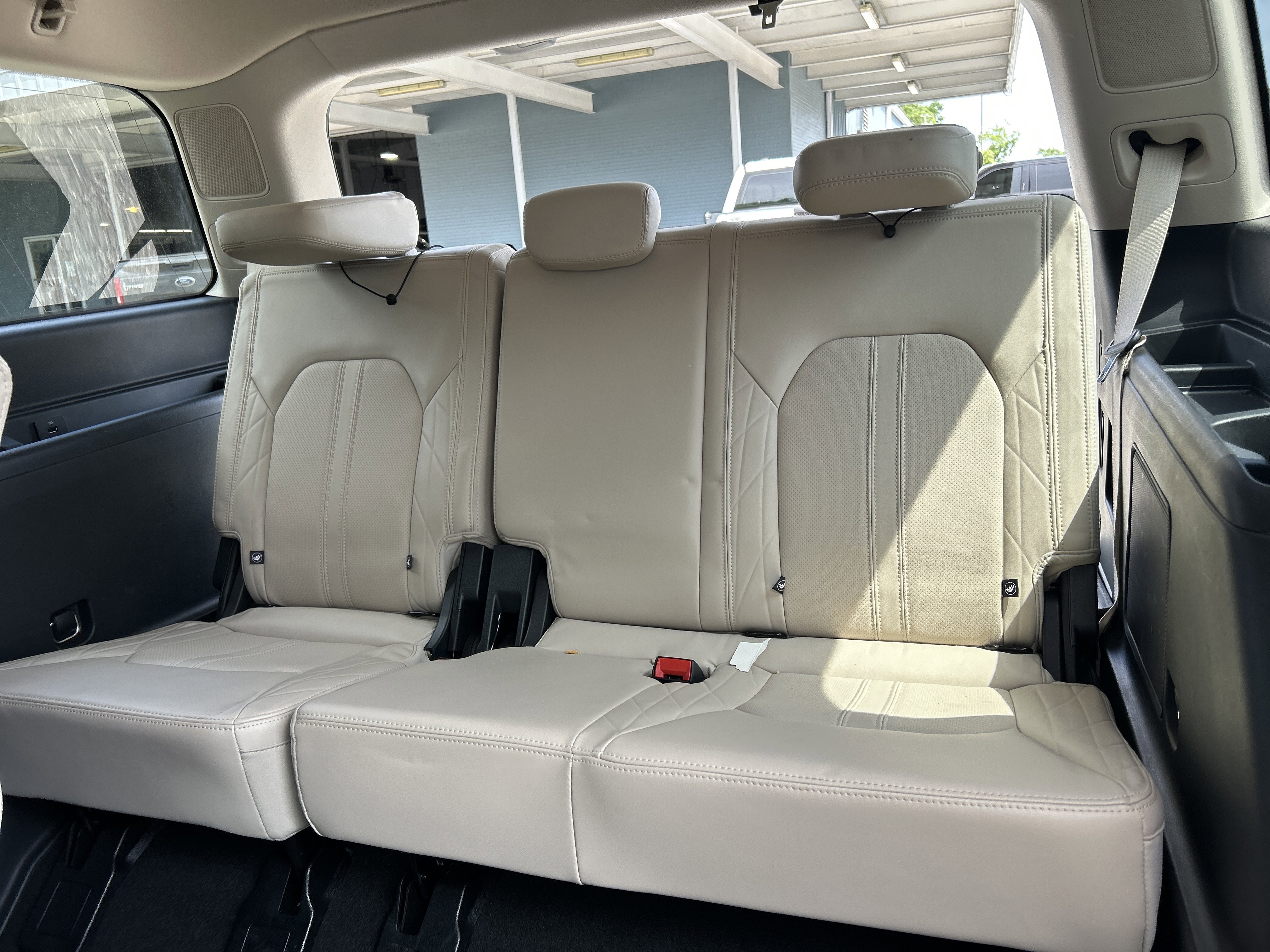 Used 2023 Ford Expedition Platinum RWD image 19