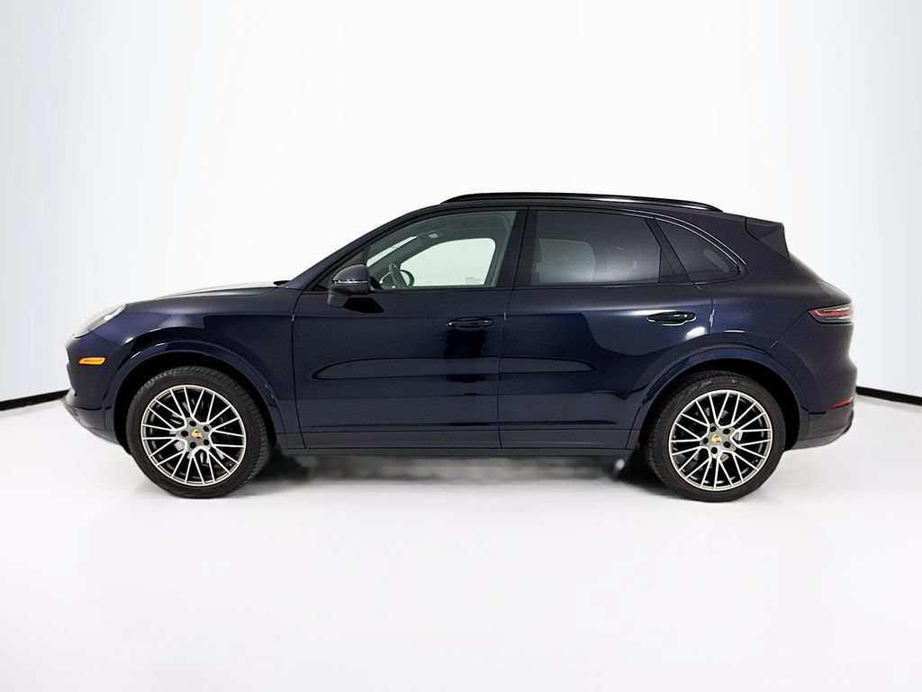 Certified 2023 Porsche Cayenne Platinum Edition AWD/4WD image 2